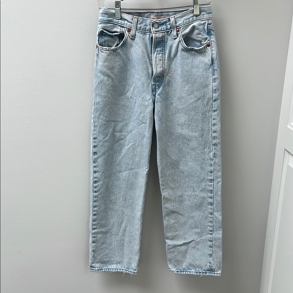 Levi's Ribcage Straight Ankle Jeans - Picture 2 of 6